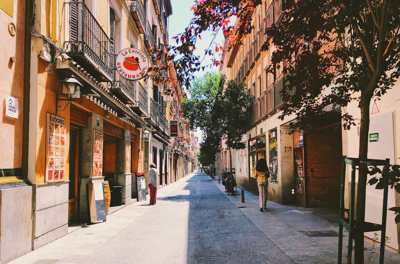Calle residencial en España